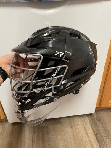 Black Cascade R Helmet