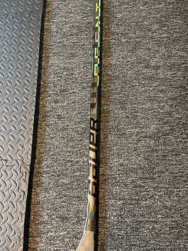 Junior Right Handed P28  Ag5nt Hockey Stick