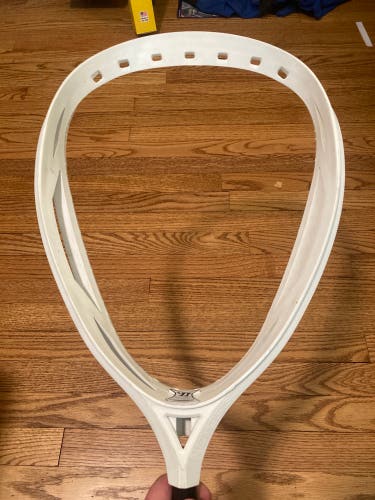 Used Warrior Nemesis Head Unstrung