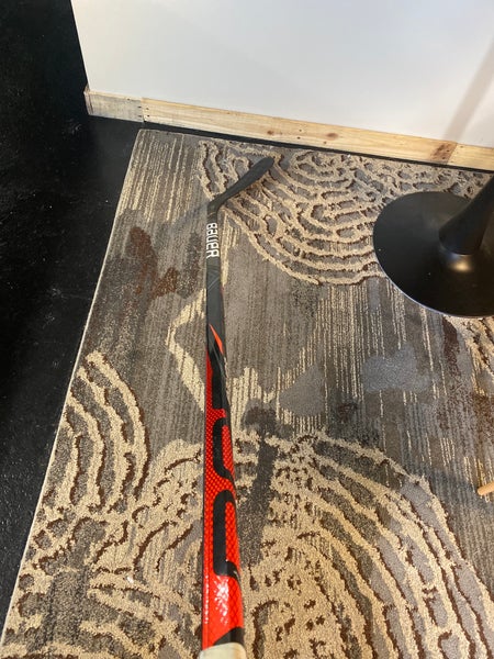 Senior Right Handed P92 Vapor FlyLite Hockey Stick