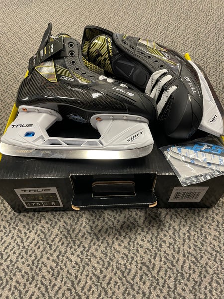 True Catalyst 9 size 7.5 Regular width skate