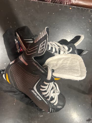 Bauer supreme skates