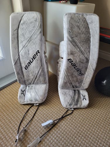 32" Bauer Vapor 2X Goalie Leg Pads