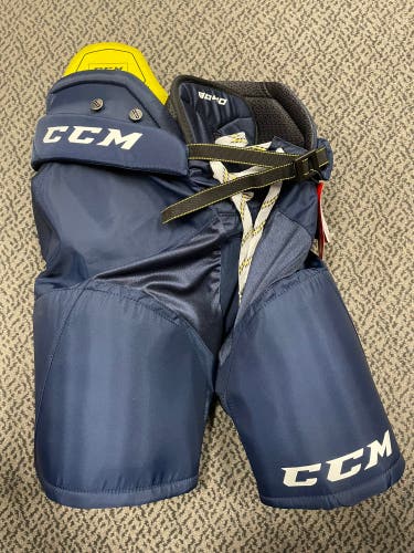 CCM Navy 9040 Senior Small breezer