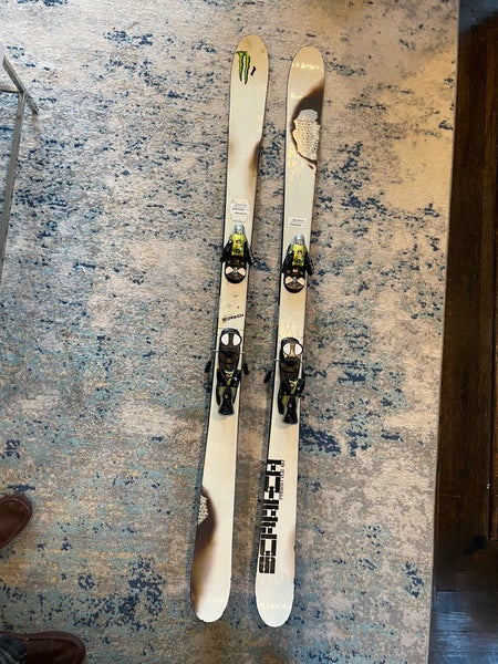 Rossignol Scratch Skis  Used and New on SidelineSwap