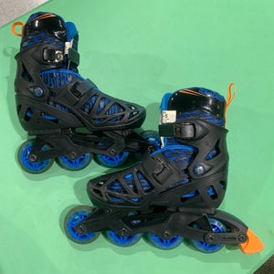 Used RollerDerby Adjustable Roller Skates (Regular) - Size: 2.0 - 5.0