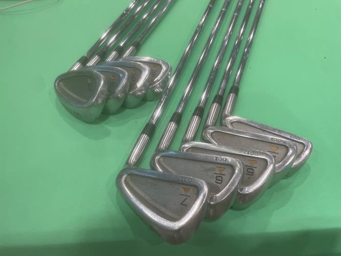 Titleist DCI Right Iron Set