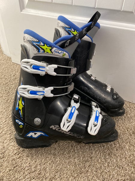 Nordica GPTJ Junior Ski Boots 24 / Mens 6 / 280mm