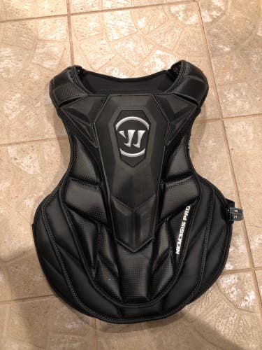 Used Medium Warrior Nemesis Pro Chest Protector