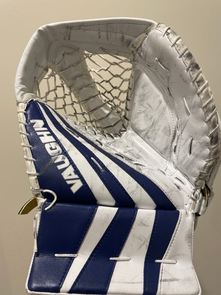 Used 600 Vaughn SLR2 Pro Goalie Glove