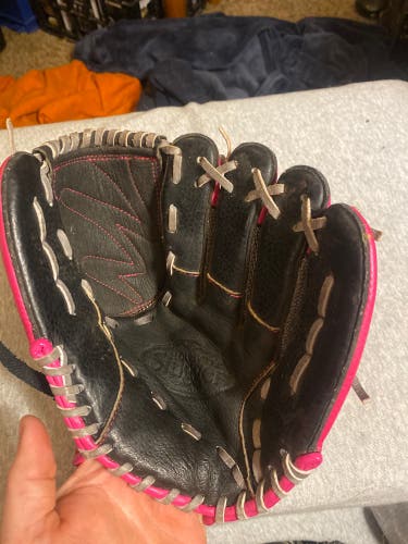Louisville Slugger Diva Series 10 1/2” Fastpitch Softball Glove