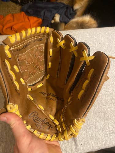 Rawlings Playmaker Series 11” Baseball Glove