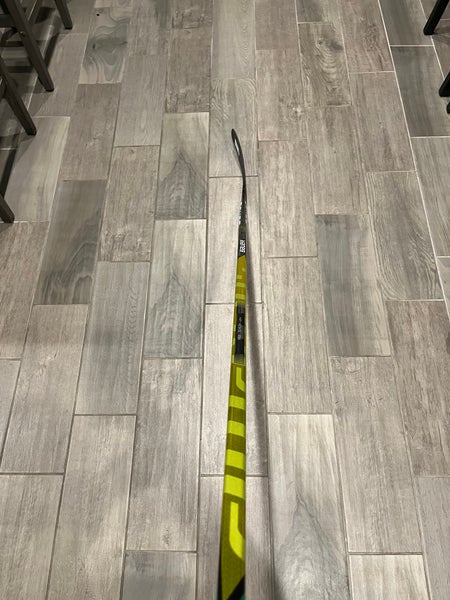 Senior Right Handed P88 Bauer Supreme Ultrasonic