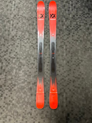 New 2022 Volkl M6 Mantra 170cm