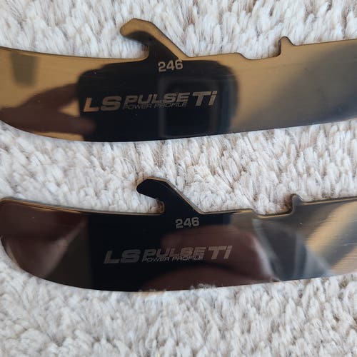 Lightly Used Bauer LS Pulse Ti 246 mm