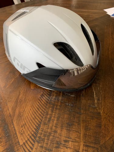 Used Large Giro Vanquish MIPS Bike Helmet