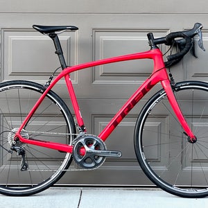 2017 Trek Domane SL 6 Ultegra 11 speed Carbon Road Endurance Bicycle 58 cm Red