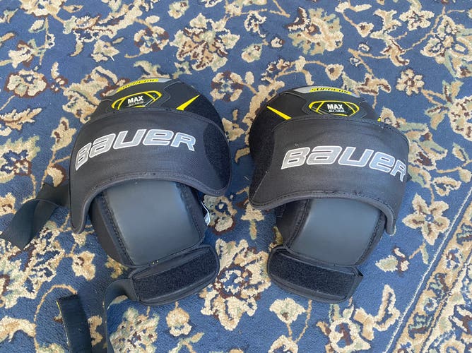 Bauer Goalie knee guards