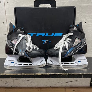 New True Regular Width  Size 4.5 TF7 Hockey Skates