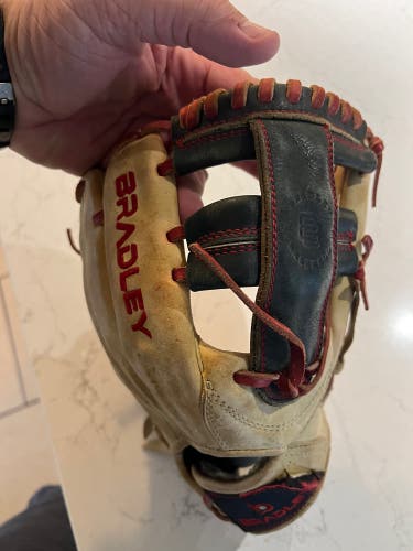 Bradley 11.25 inch Next Play ball glove