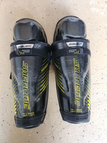 Used Bauer Supreme 1S Shin Pads