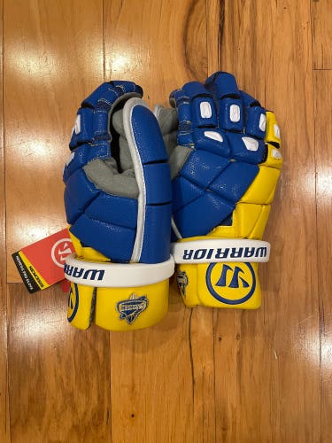 New Warrior 13" Nemesis Pro Goalie Gloves