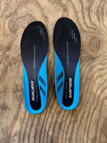 Senior Bauer Size 8 Speed Plate Hockey Skates