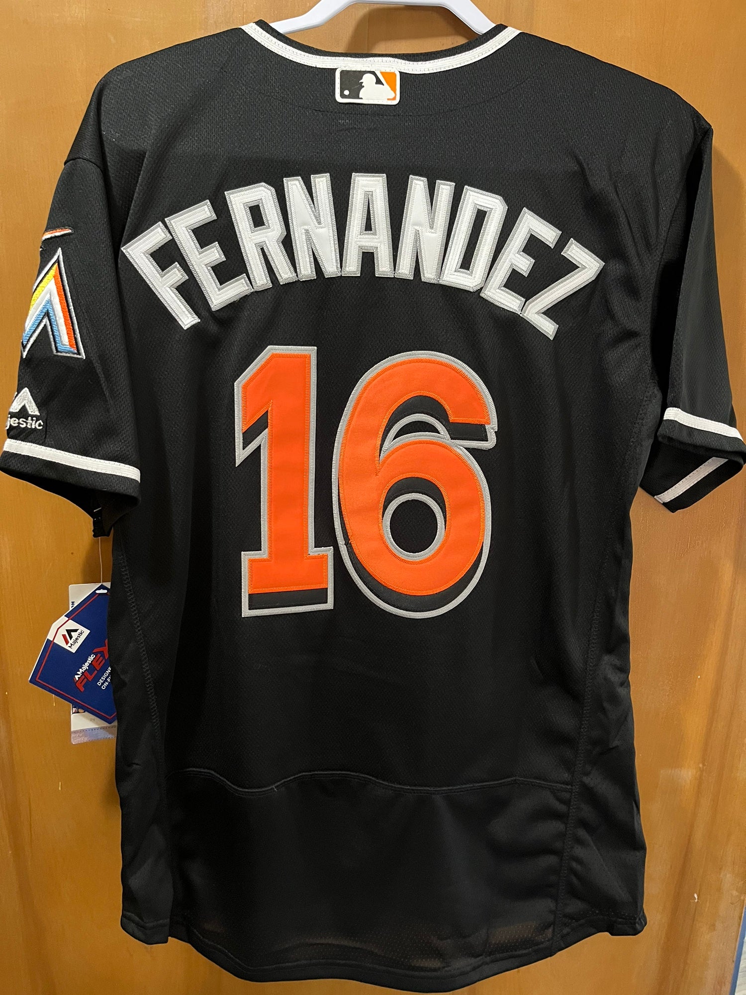 miami marlins jose fernandez t shirt size S very clean condition