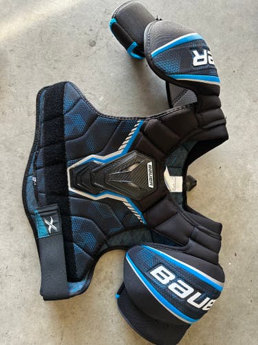 Senior Used Large Bauer X Shoulder Pads