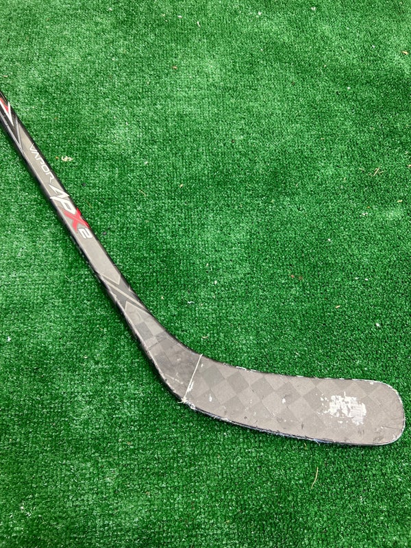 Composite Hockey Sticks Youth - Great Condition! - $15 Each. Ages 12 and  Under. Right HAND STICKS ARE SOLD for Sale in Willowbrook, IL - OfferUp