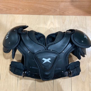 Used XS Xenith Flyte Shoulder Pads