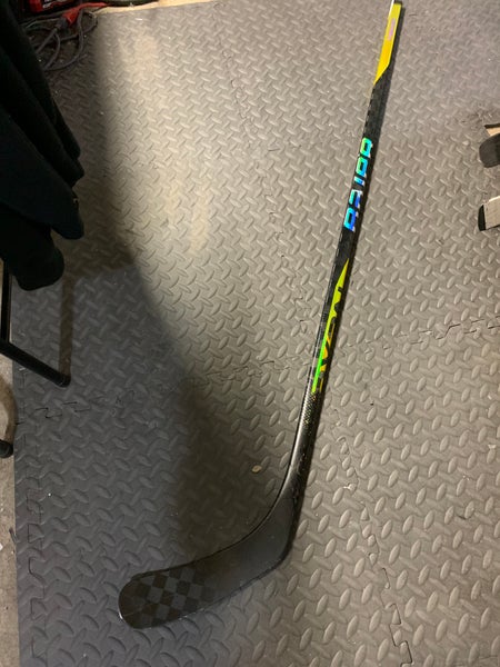 Bauer AG5NT Hockey Stick - Senior