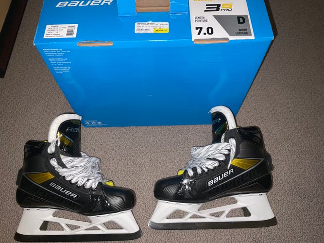 *New * Bauer Supreme 3S pro Goalie Skates Sz 7D Fit 2