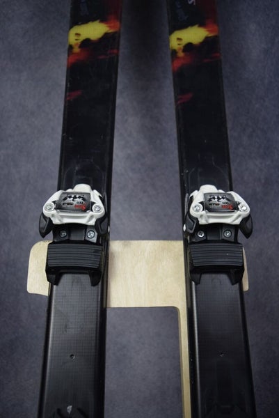 SALOMON 10 SKIS SIZE 166 WITH NEW MARKER | SidelineSwap