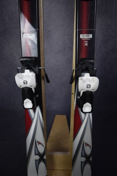 ROSSIGNOL X1 junior SKIS 140CM WITH LOOK BINDINGS | SidelineSwap