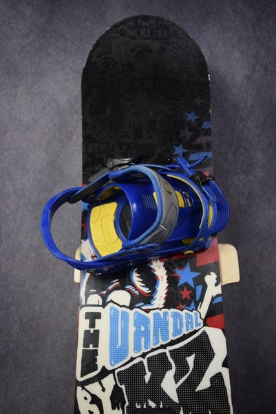 K2 THE VANDAL SNOWBOARD SIZE 145 CM WITH FLUX MEDIUM BINDINGS