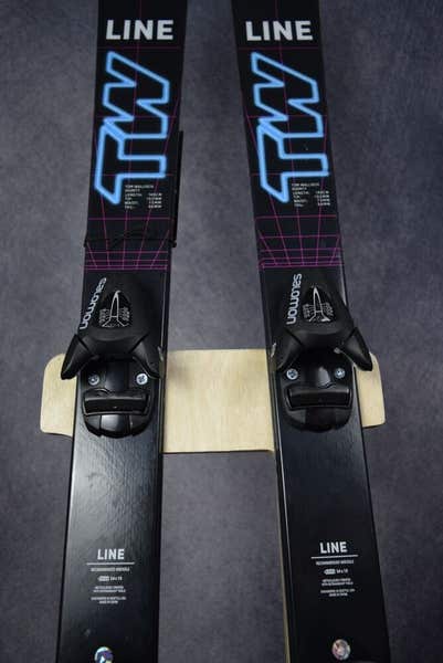 スキー LINE TOM WALLISCH SHORTY 139cm f19-tom-wallisch-shorty-