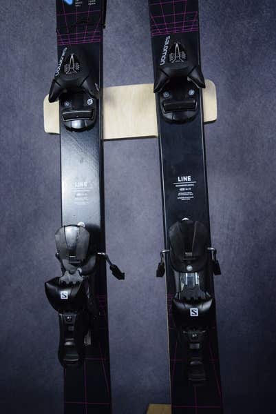 NEW LINE TOM WALLISCH SHORTY ROCKERS SKIS SIZE 149 CM WITH SALOMON