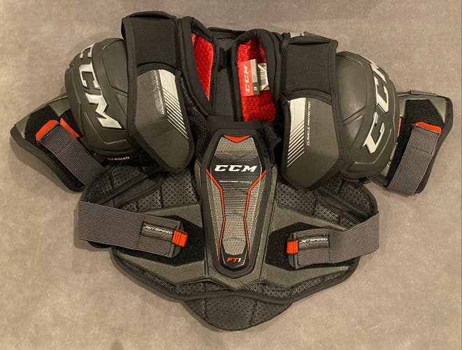 Senior Small CCM JetSpeed FT1 Shoulder Pads