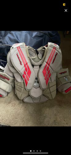 Used Medium Vaughn VE8 Pro Carbon Goalie Chest Protector