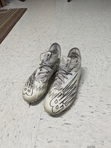 Used Size 8.5 New Balance Burn X3