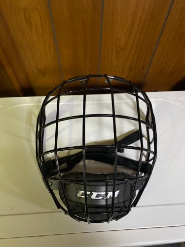 CCM FM580 Black Cage Large