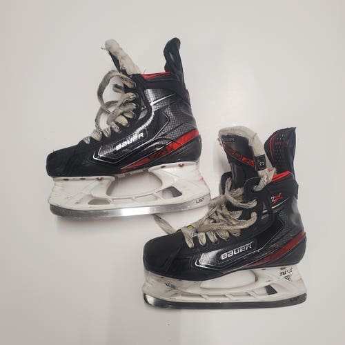 Junior Used Bauer Vapor 2X Hockey Skates Extra Wide Width Size 3