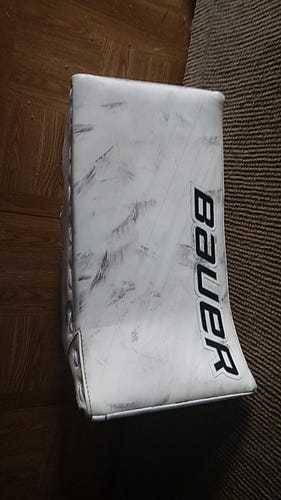 Used 32" Bauer Regular Supreme S29 Goalie Full Set