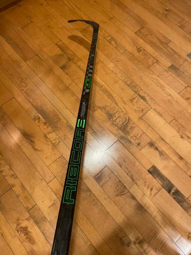 Senior Right Handed P28  Ribcor Trigger 5 Pro Hockey Stick