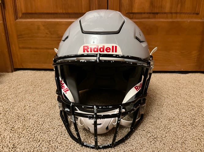 Adult Used Large Riddell SpeedFlex Helmet