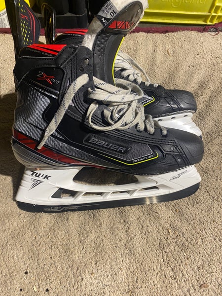 Used Bauer Regular Width Size 10 Vapor 2X Pro Hockey Skates
