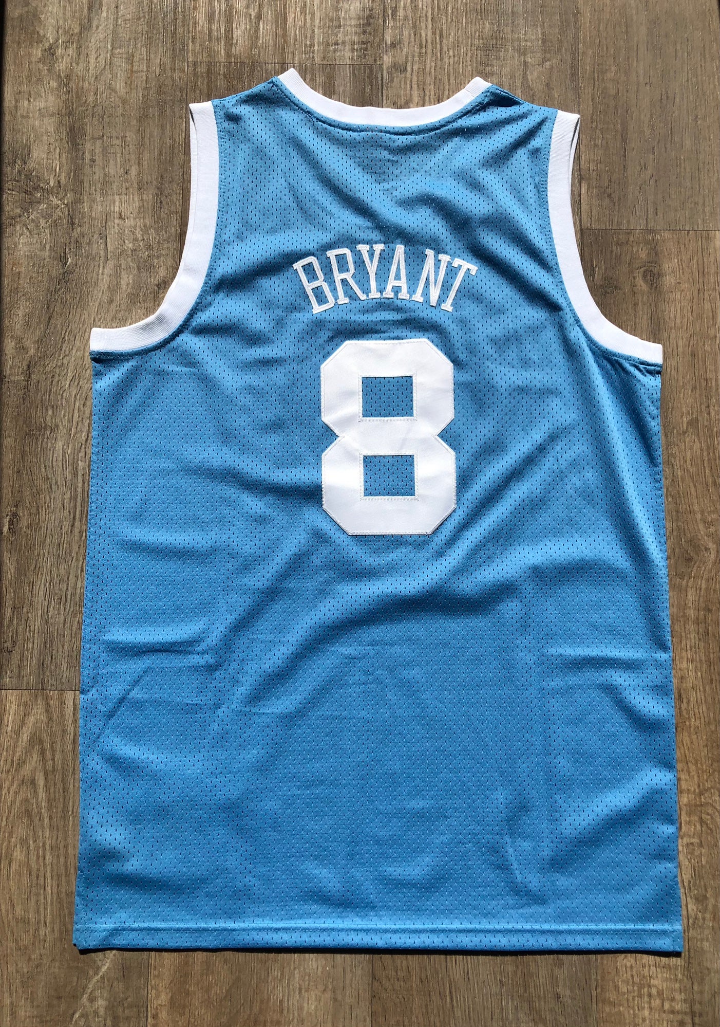 Kobe Bryant Mitchell & Ness “Baby Blue” 2004 Jersey Review 