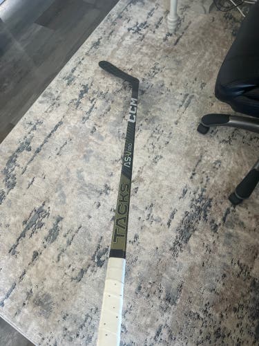 Senior Left Hand Pro Stock Super Tacks AS-V PRO Hockey Stick