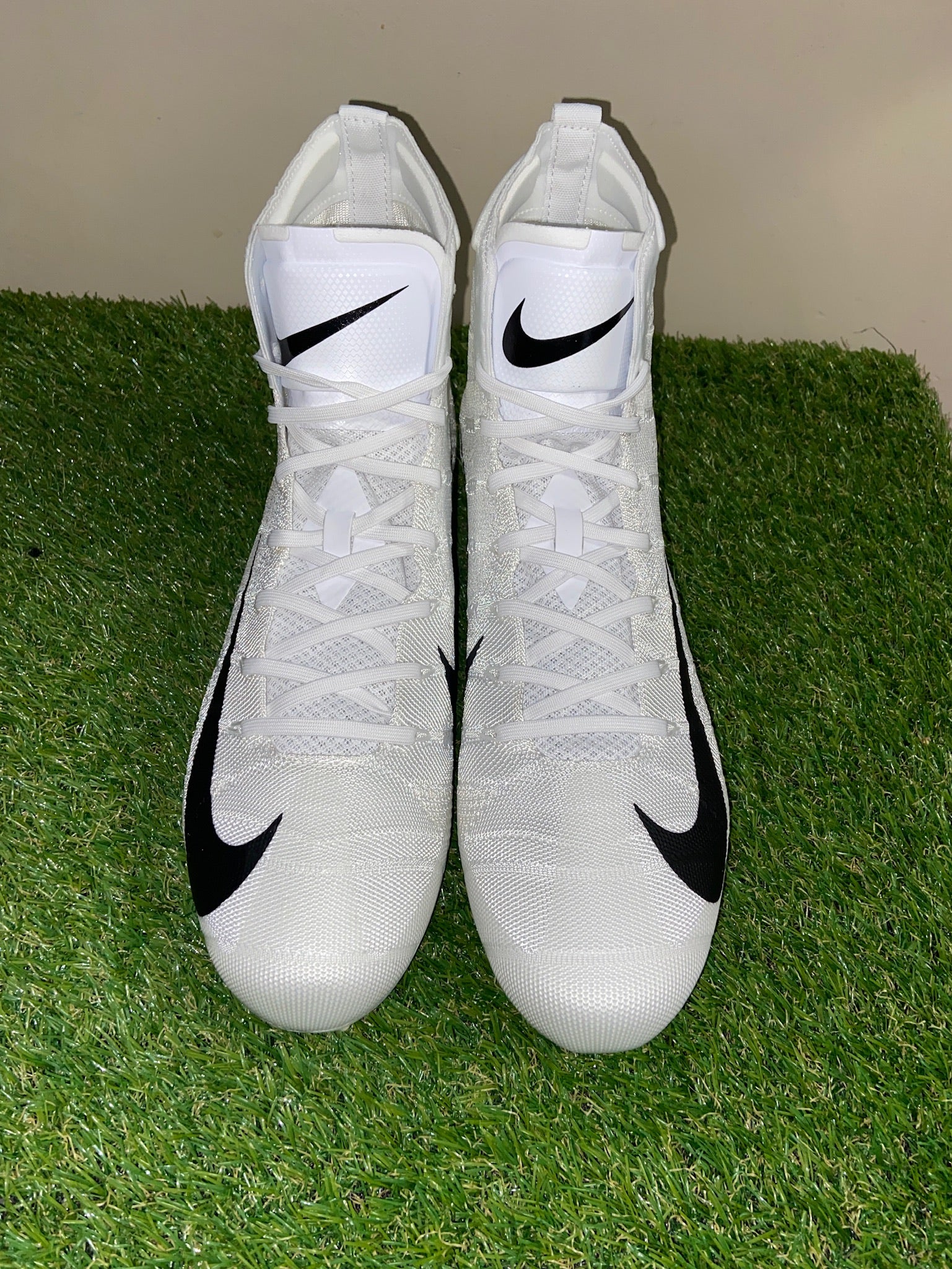 Nike, Shoes, New Nike Vapor Untouchable 3 Elite Flyknit White Cleats  Ao30600 Mens Sz 115